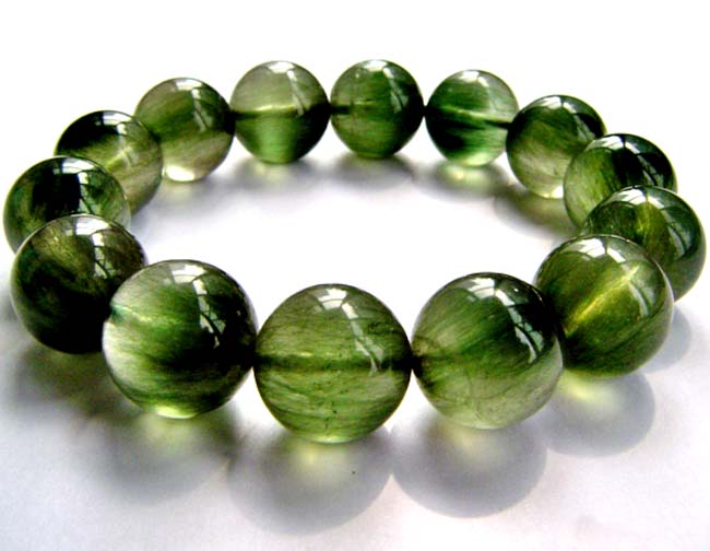 带什么可以防小人